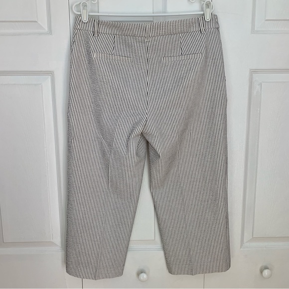 REITMANS Black and White Striped Cropped Pants Women’s Size 10 Regular - Picture 2 of 7